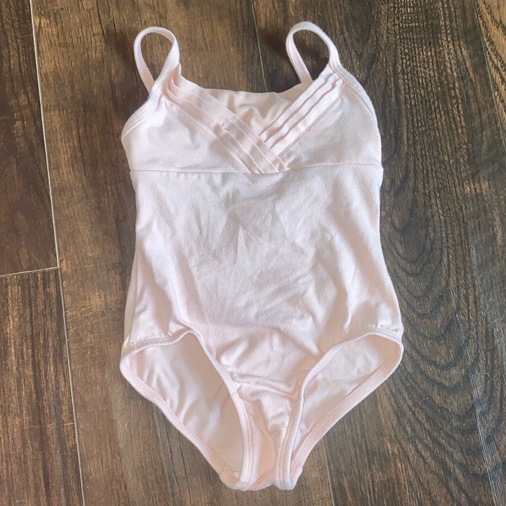 Pink dance leotard size XS 4/5